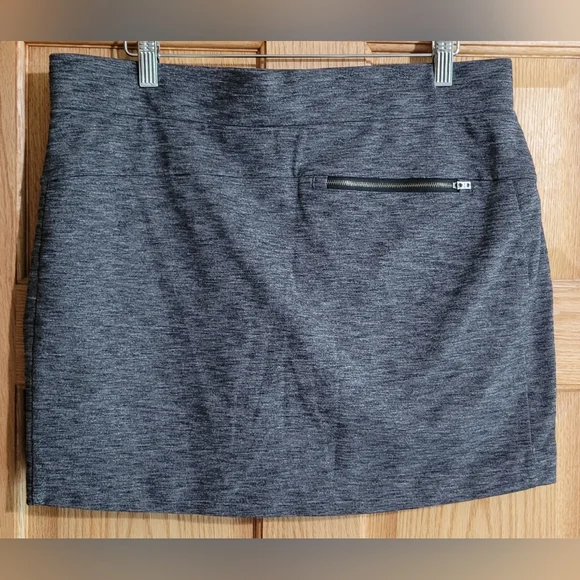 Athleta Skort - Picture 2 of 7